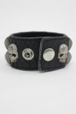画像3: SEX POT ReVeNGe / スカルスタッズレザーバングル  黒 I-26-03-14-117-SP-AC-TE-ZI (3)