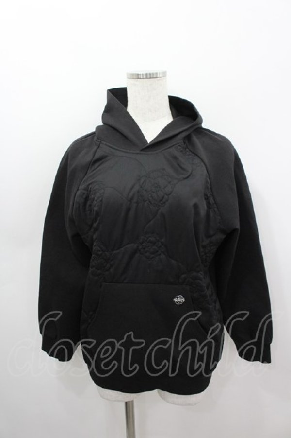 画像1: PINK HOUSE / PHロゴワッペン付きフードブルゾン  黒 I-26-03-16-041-LO-JA-SA-ZI (1)