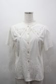 画像1: axes femme POETIQUE / シエルエトワール刺繍襟ブラウス  アイボリー I-26-03-16-008-AX-BL-SA-ZI (1)