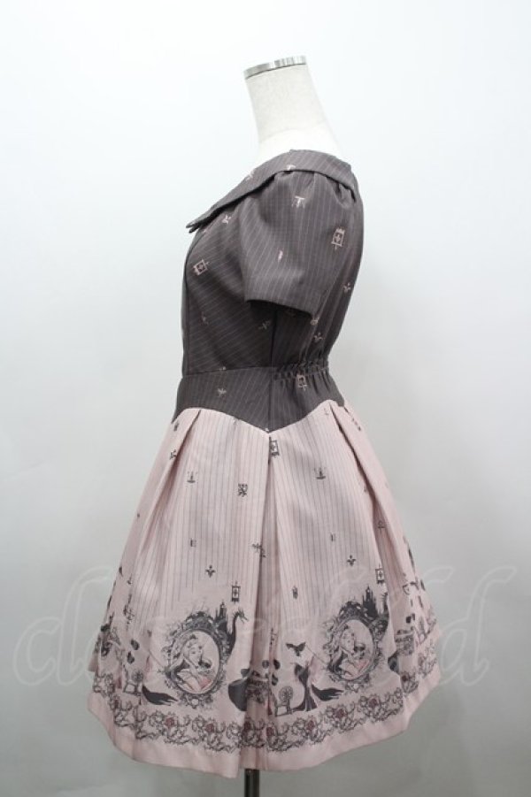 画像2: Secret Honey / オフショルストライプワンピース(オーロラ姫ver)  ピンク I-26-03-16-076-CA-OP-SA-ZI (2)