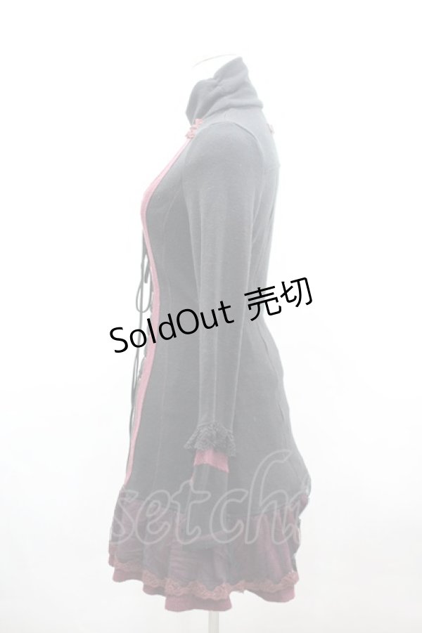 画像2: Ozz Croce / フロント編み上げハイネック長袖ワンピース  黒Ｘボルドー I-26-03-16-087-OO-OP-SA-ZI (2)