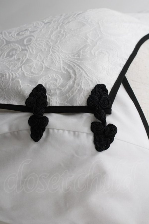 画像2: axes femme / チャイナ風JQ切替ベスト  白Ｘ黒 I-26-03-16-016-AX-TO-SA-ZI (2)