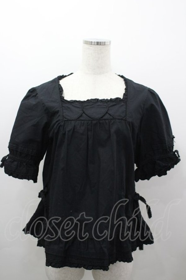 画像1: PINK HOUSE / ハート刺繍半袖ブラウス  黒 I-26-03-16-021-LO-BL-SA-ZI (1)