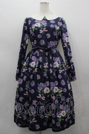 画像: Emily Temple cute / Pansy ribbonワンピース  黒 I-26-03-19-041-ET-OP-SA-ZI