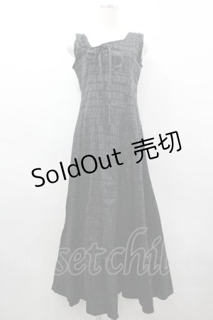 画像: h.NAOTO / 英字総柄ノースリーブロングワンピース  黒Ｘグレー I-26-03-19-085-HN-OP-SA-ZI