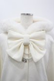 画像2: Princess Melody / リボン付きボリュームファーフードケープコート  白 I-26-03-19-027-EL-CO-SA-ZI (2)