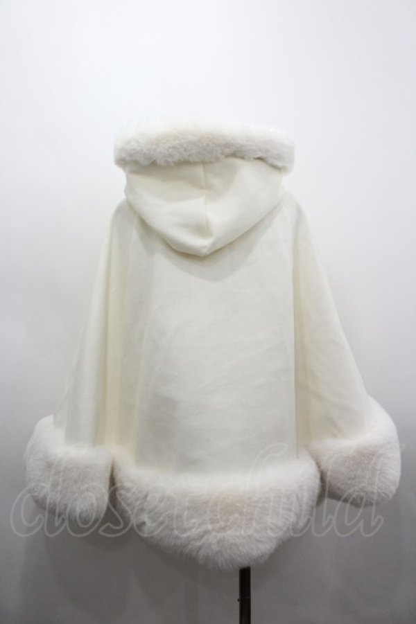 画像3: Princess Melody / リボン付きボリュームファーフードケープコート  白 I-26-03-19-027-EL-CO-SA-ZI (3)