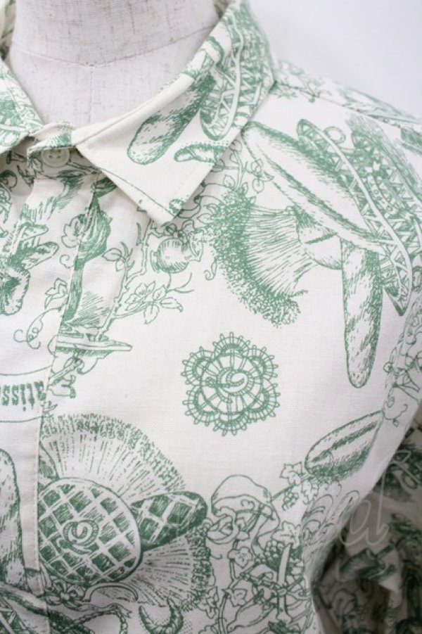 画像2: Q-pot. / パティスリー Q-pot.ドレスシャツ ユニセックス アイボリーｘグリーン I-26-03-23-004-QP-BL-SA-ZI (2)