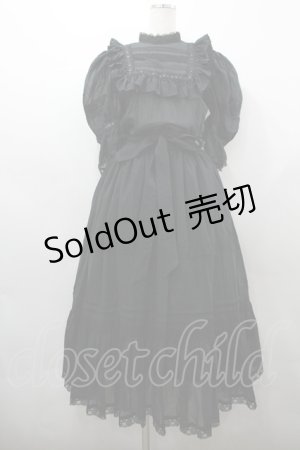 画像: SERAPHIM / ハイネックフリル半袖ワンピース  黒 I-26-03-23-061-LO-OP-SA-ZI