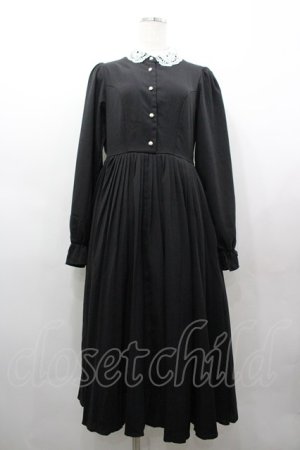 画像: m petit by misako / AM*レースエリプリーツワンピース M 中黒 I-26-03-25-057-LO-OP-SA-ZI