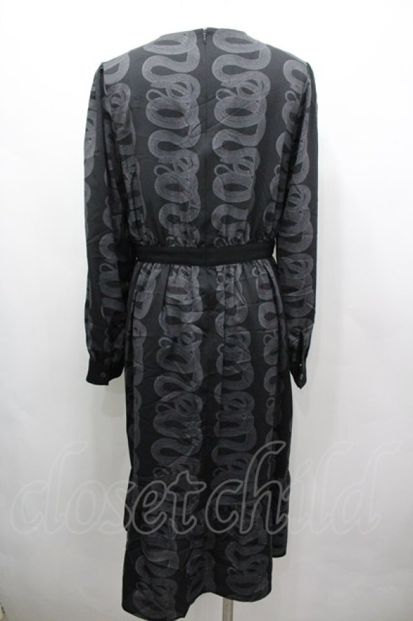 画像3: HYSTERIC GLAMOUR / SNAKE LOOP柄ギャザーワンピース  ブラック I-26-03-25-065-PU-OP-SA-ZI (3)