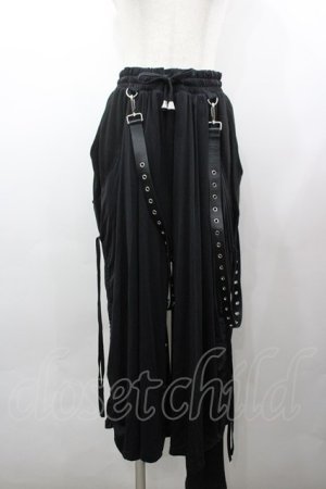 画像: NOVESSEL / サスペンダー付きスカートレイヤードワイドパンツ  黒 I-26-03-25-087-PU-PA-SA-ZI