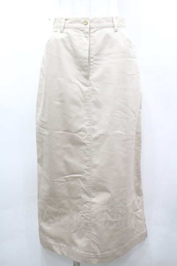 画像1: INGEBORG / ロゴ刺繍ポケットロングスカート  ベージュ I-26-03-25-102-LO-SK-SA-ZI (1)