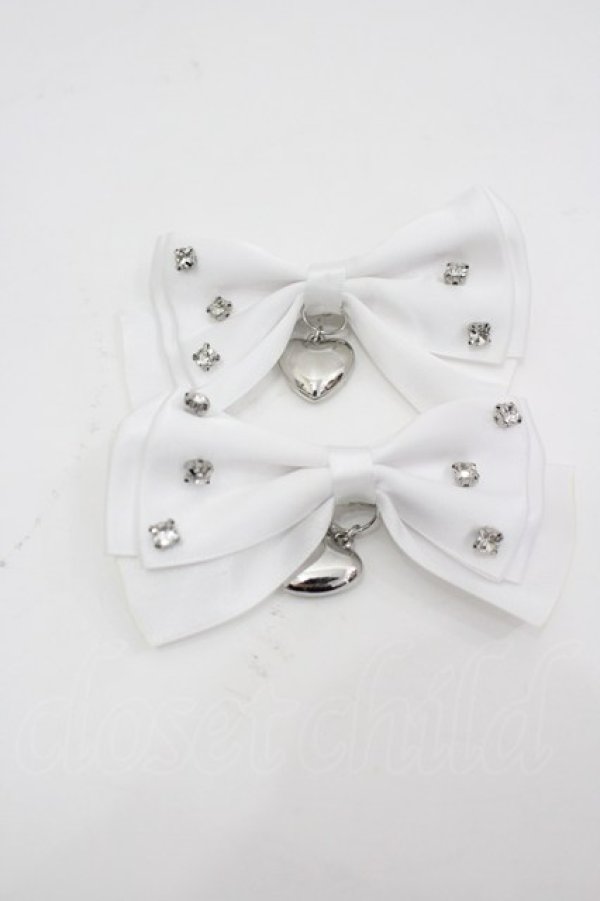 画像1: LOLITAその他(お買取対象外) / ハートチャームリボンクリップ  白 I-26-03-25-112-LO-OP-TE-ZI (1)