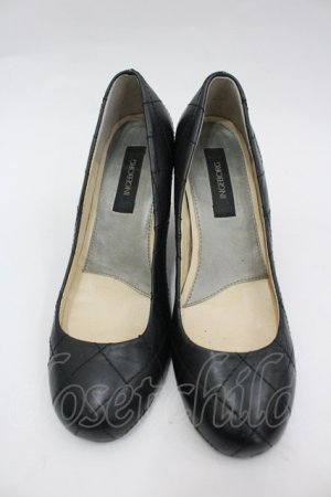 画像: INGEBORG / キルティングパンプス M 黒 I-26-03-25-121-LO-SH-SA-ZI