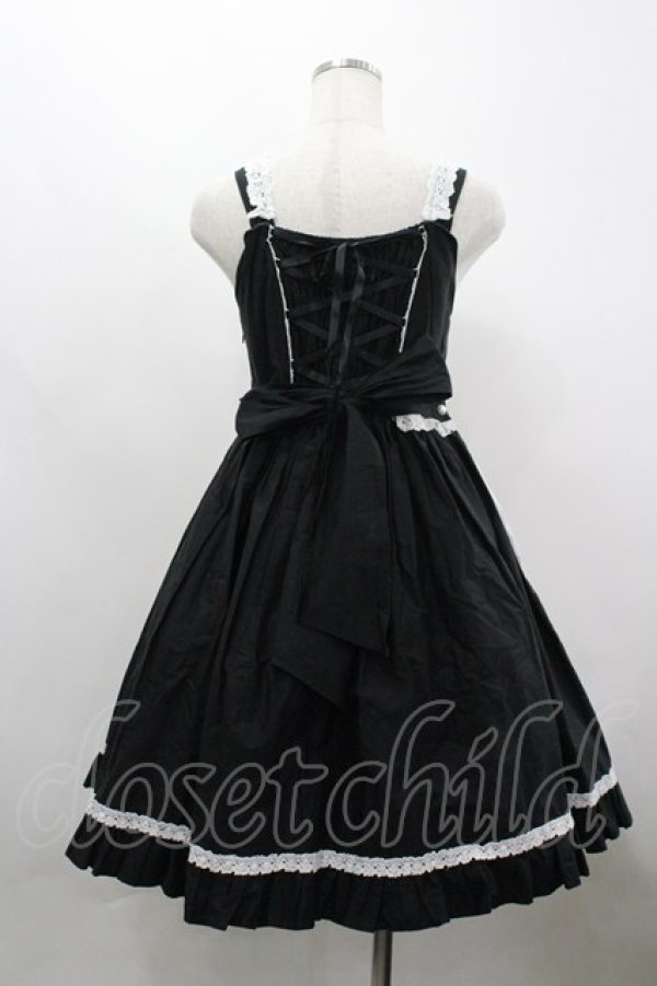 画像3: BABY,THE STARS SHINE BRIGHT / Snow White りんごのエプロンジャンパースカート  黒×白 I-26-03-30-030-BA-OP-TE-ZI (3)