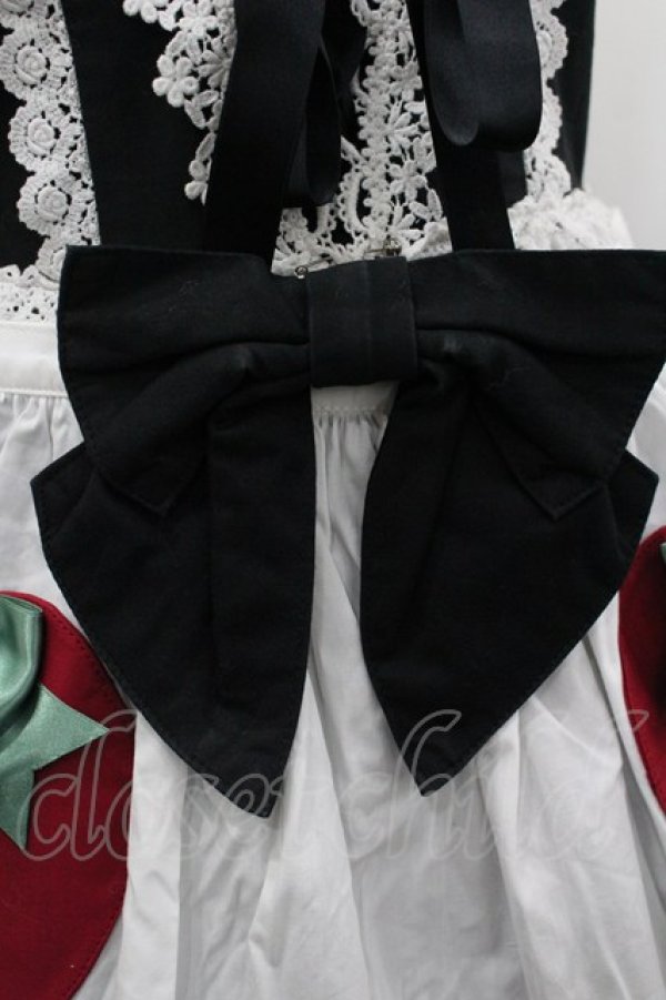 画像7: BABY,THE STARS SHINE BRIGHT / Snow White りんごのエプロンジャンパースカート  黒×白 I-26-03-30-030-BA-OP-TE-ZI (7)