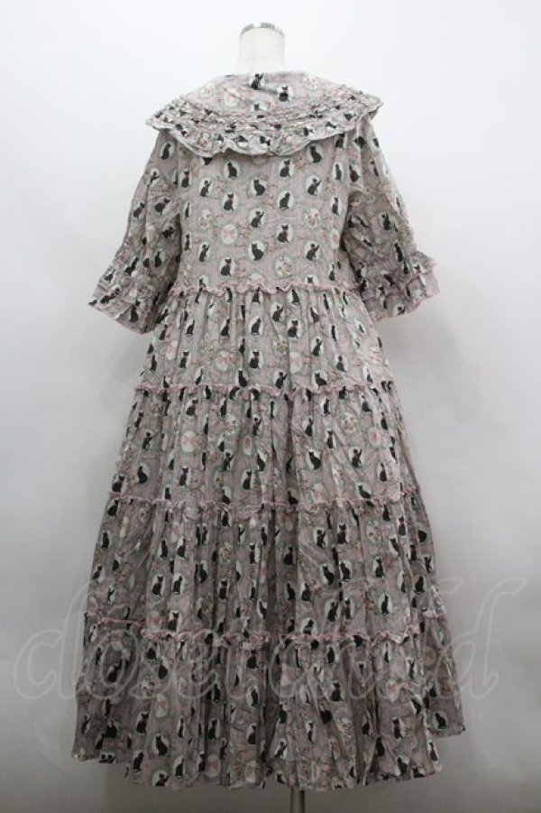 画像3: alcali / ミラーキャットフリルロングワンピース  ピンク I-26-03-30-054-LO-OP-SA-ZI (3)