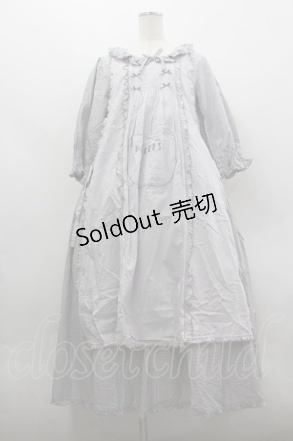 画像1: PINK HOUSE / タブリエ付きギンガムワンピース  グレーＸ白チェック I-26-03-30-055-LO-OP-SA-ZI (1)