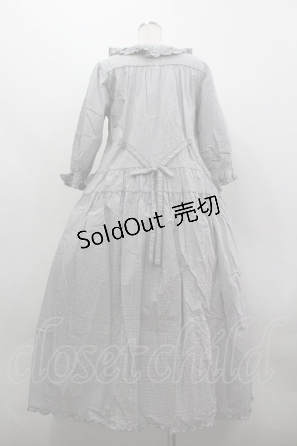 画像3: PINK HOUSE / タブリエ付きギンガムワンピース  グレーＸ白チェック I-26-03-30-055-LO-OP-SA-ZI (3)