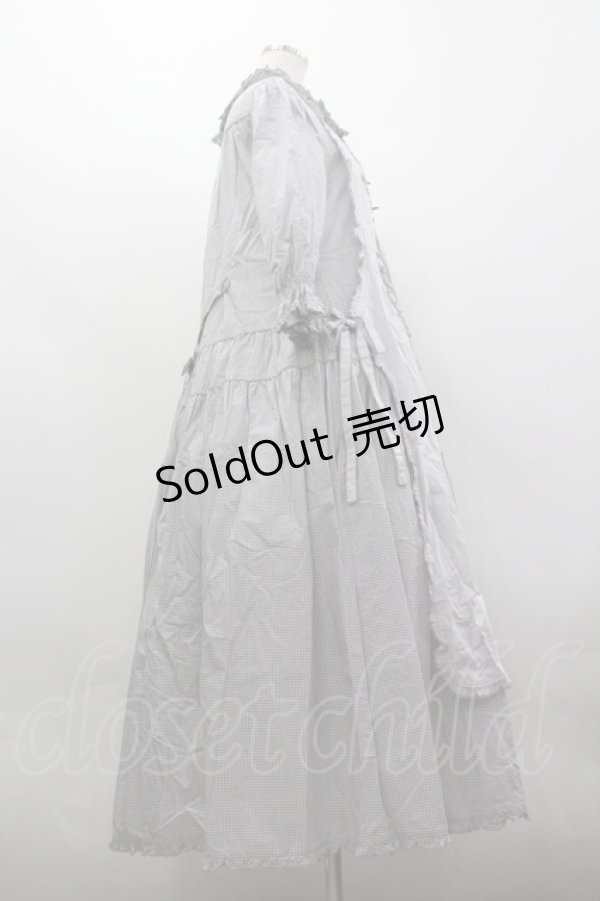 画像4: PINK HOUSE / タブリエ付きギンガムワンピース  グレーＸ白チェック I-26-03-30-055-LO-OP-SA-ZI (4)