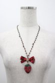 画像2: Q-pot. / ストロベリーガナッシュリボンネックレス  赤 I-26-03-30-123-QP-AC-SA-ZI (2)