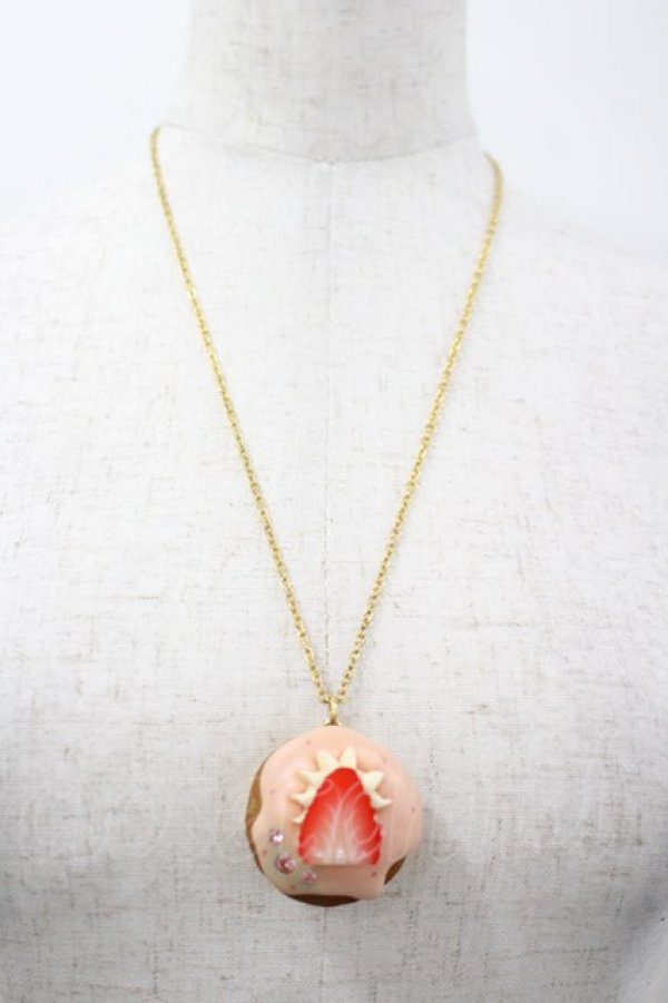 画像3: Q-pot. / ストロベリーカップケーキネックレス  ピンクＸゴールド I-26-03-30-125-QP-AC-SA-ZI (3)