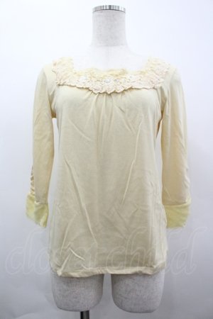 画像: axes femme / ビジュー付きカットソー  イエロー I-26-04-01-034-AX-TO-SA-ZI