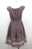 画像2: Secret Magic / 裾刺繍ワンピース 2 ワイン I-26-04-01-078-CA-OP-TE-ZI (2)