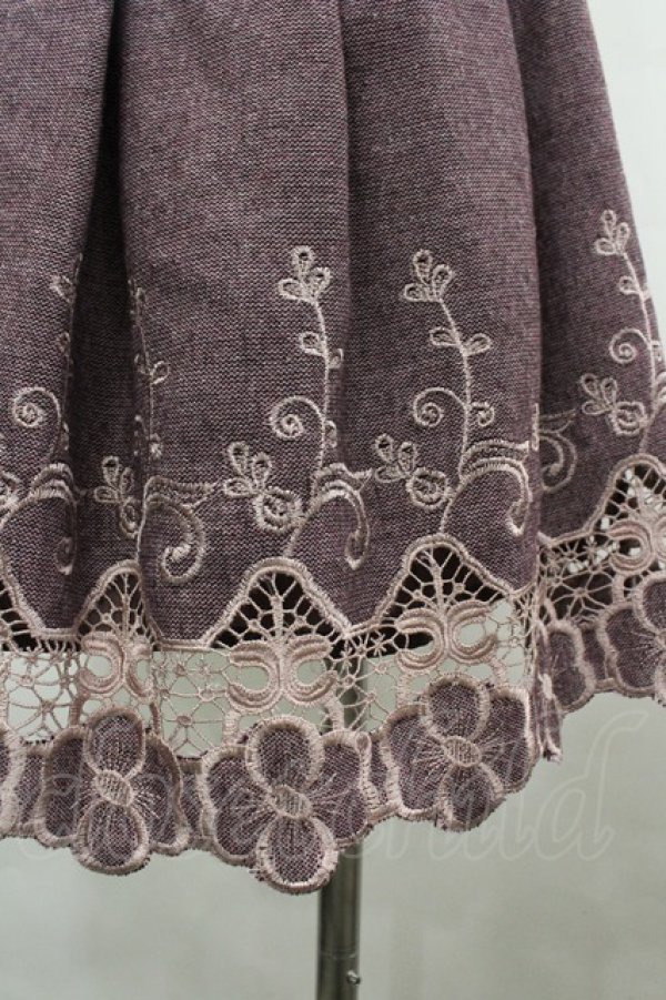 画像3: Secret Magic / 裾刺繍ワンピース 2 ワイン I-26-04-01-078-CA-OP-TE-ZI (3)