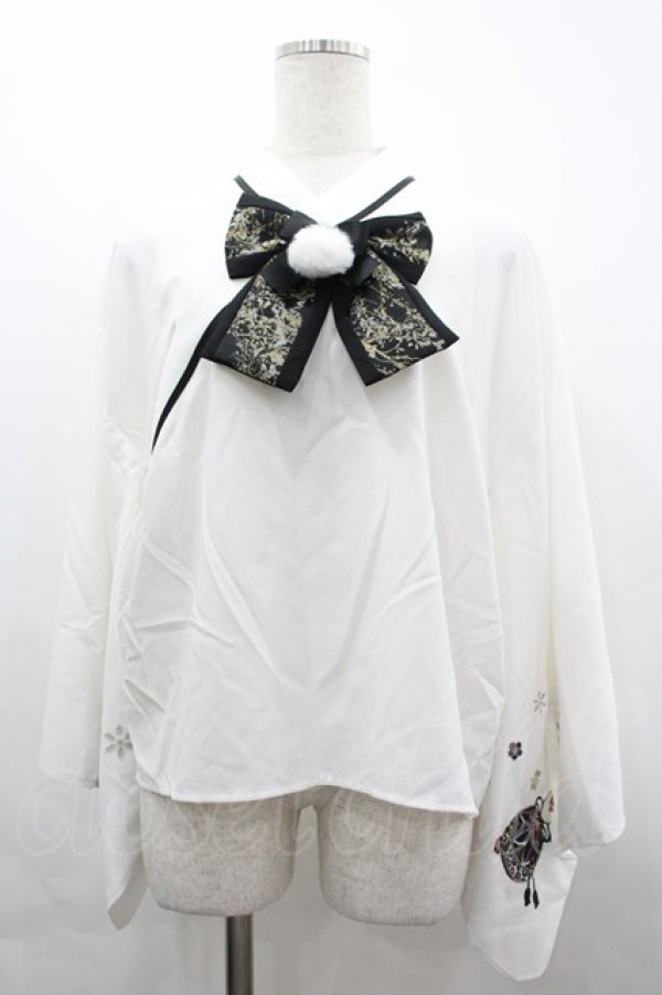 画像1: Amavel / 手まりの遊びとシマエナガ和風ブラウス  白 I-26-04-01-010-CA-BL-SA-ZI (1)