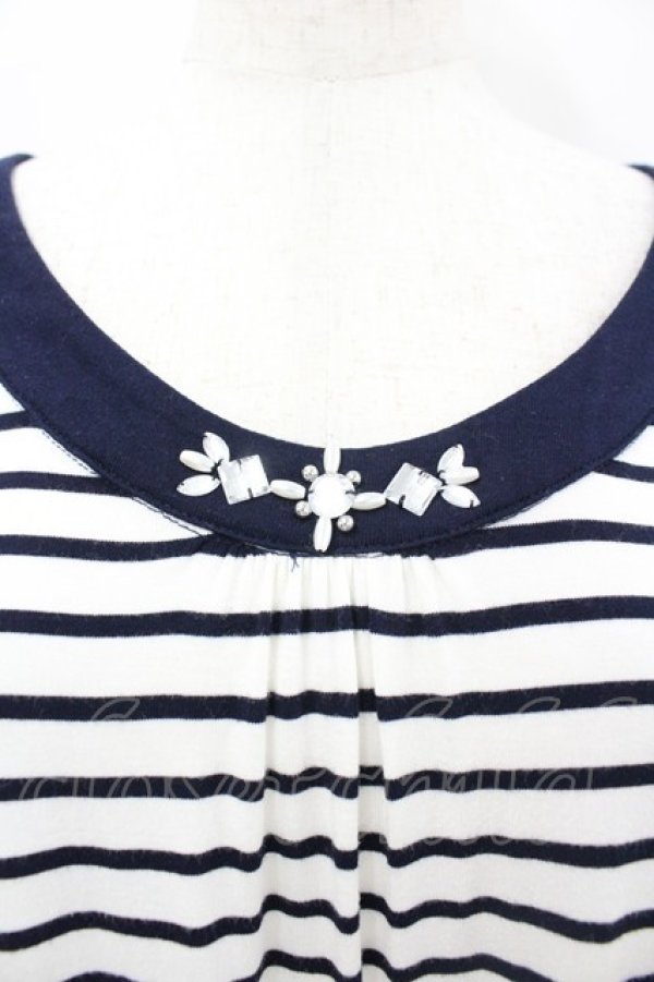 画像3: axes femme / 胸元ビジューストライプカットワンピース  黒Ｘ白 I-26-04-01-100-AX-OP-SA-ZI (3)