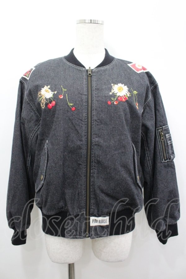 画像1: PINK HOUSE / 雛菊とさくらんぼ刺繍入りリバーシブルブルゾン  黒Ｘデニム I-26-04-06-033-LO-JA-SA-ZI (1)