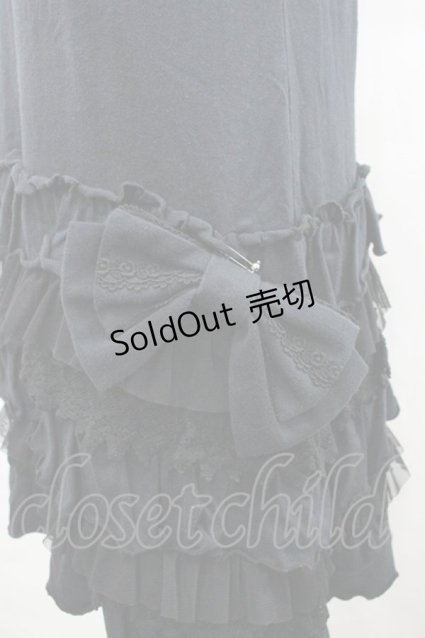 画像4: BABY,THE STARS SHINE BRIGHT / プリンセスドロップフリルカットワンピース  黒 I-26-04-06-037-BA-OP-SA-ZI (4)