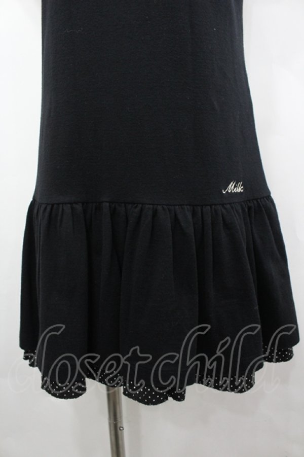 画像2: MILK / ロゴ刺繍&裾ドット半袖カットワンピース  黒Ｘ白 I-26-04-06-044-ML-OP-SA-ZI (2)