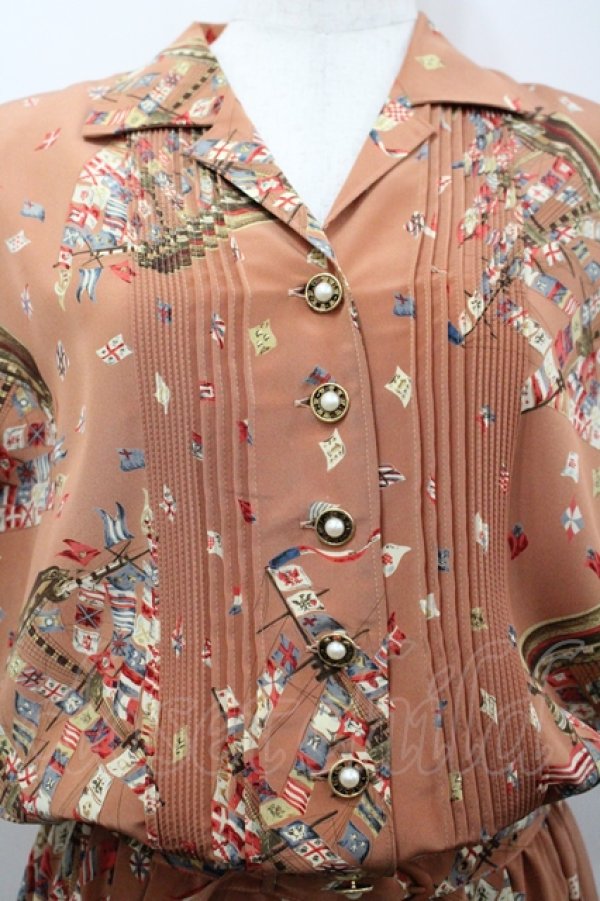 画像2: INGEBORG / 帆船柄開襟ワンピース  オレンジブラウン I-26-04-06-070-LO-OP-TE-ZI (2)