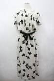 画像1: INGEBORG / カメリアドット開襟ワンピース  オフ×黒 I-26-04-06-071-LO-OP-TE-ZI (1)