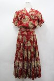 画像1: PINK HOUSE / チェリーブーケ柄スモッキング刺繍開襟ワンピース  赤 I-26-04-06-076-LO-OP-TE-ZI (1)