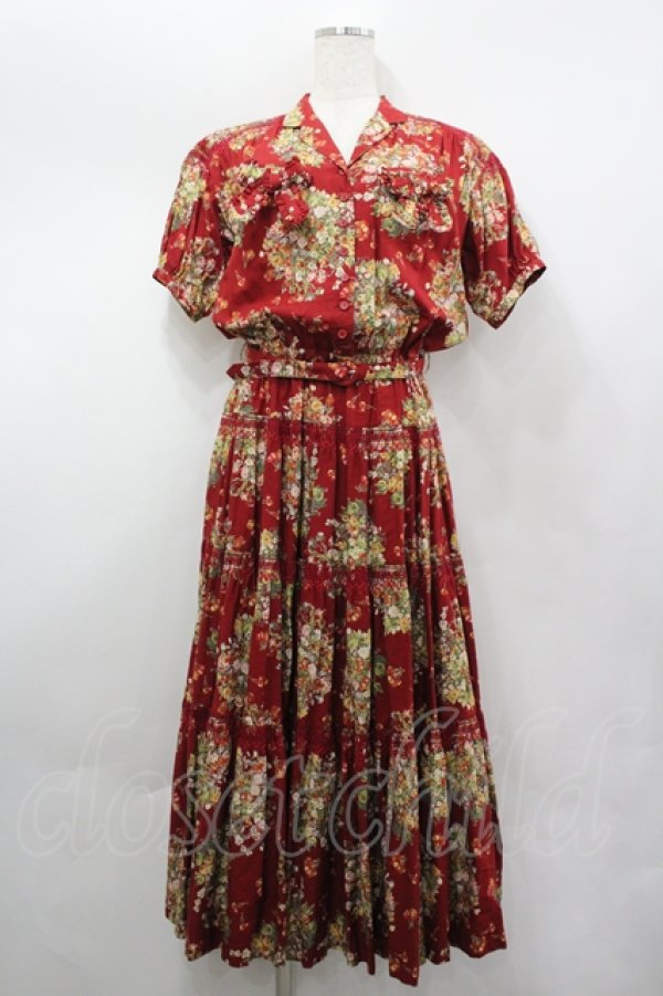 画像1: PINK HOUSE / チェリーブーケ柄スモッキング刺繍開襟ワンピース  赤 I-26-04-06-076-LO-OP-TE-ZI (1)