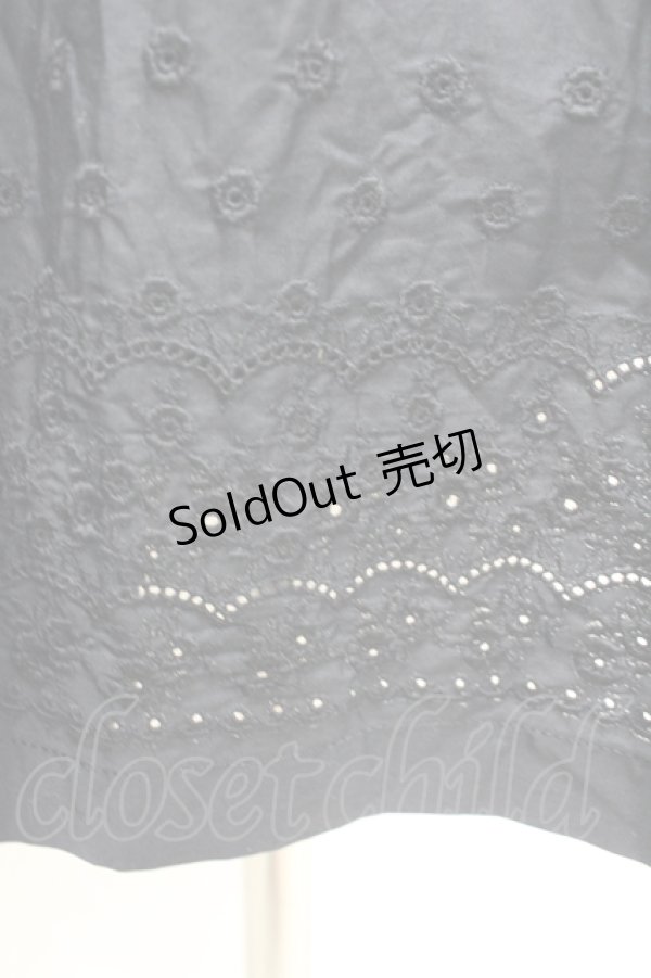 画像2: PINK HOUSE / カットワーク開襟長袖ワンピース  黒 I-26-04-06-077-LO-OP-TE-ZI (2)