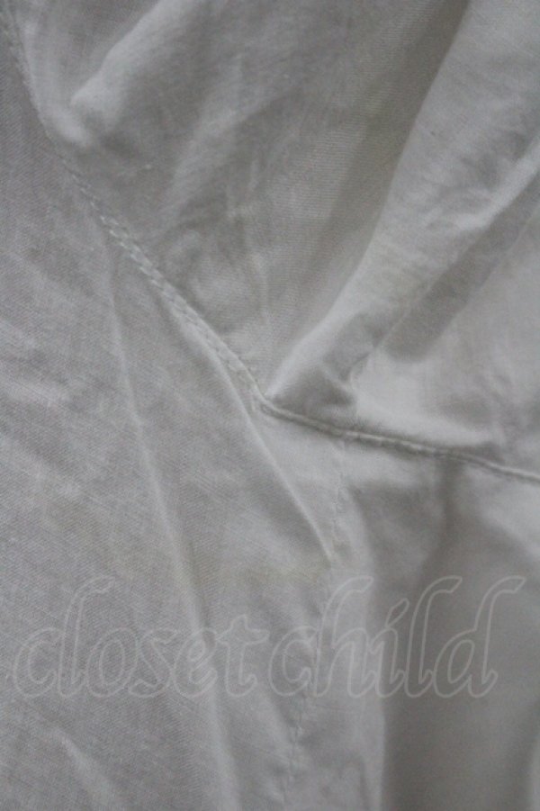 画像3: PINK HOUSE / ピンタックフリル半袖ワンピース  白 I-26-04-06-079-LO-OP-SA-ZI (3)