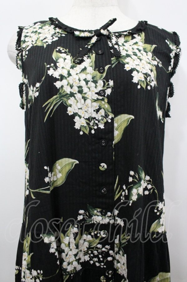 画像2: PINK HOUSE / すずらんプリントノースリーブワンピース  黒 I-26-04-06-084-LO-OP-SA-ZI (2)