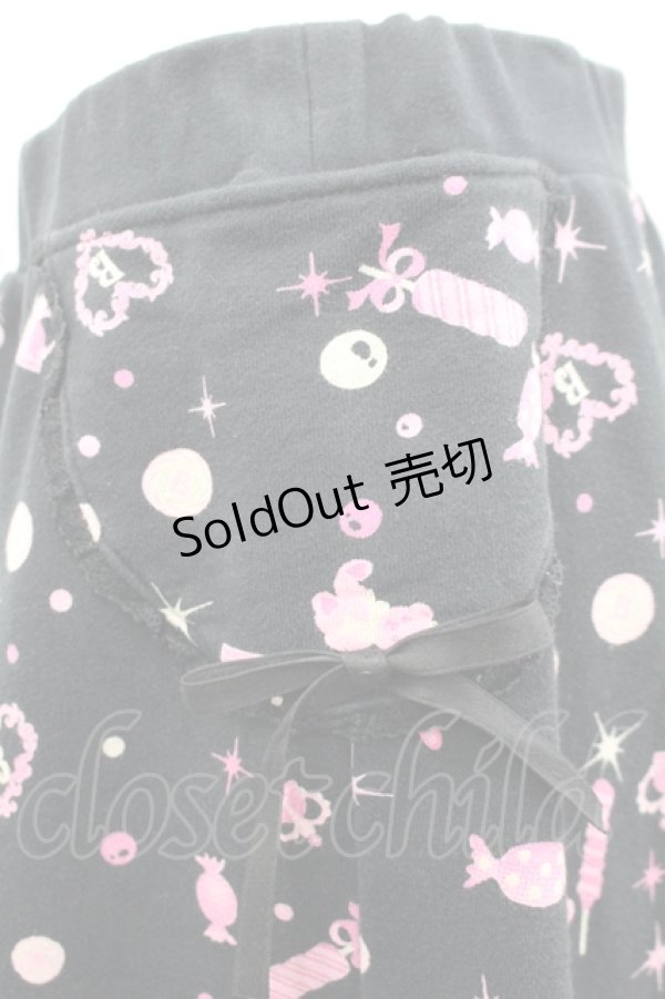 画像2: BABY,THE STARS SHINE BRIGHT / キャンディプリントスカート  黒Ｘピンク I-26-04-06-085-BA-SK-SA-ZI (2)