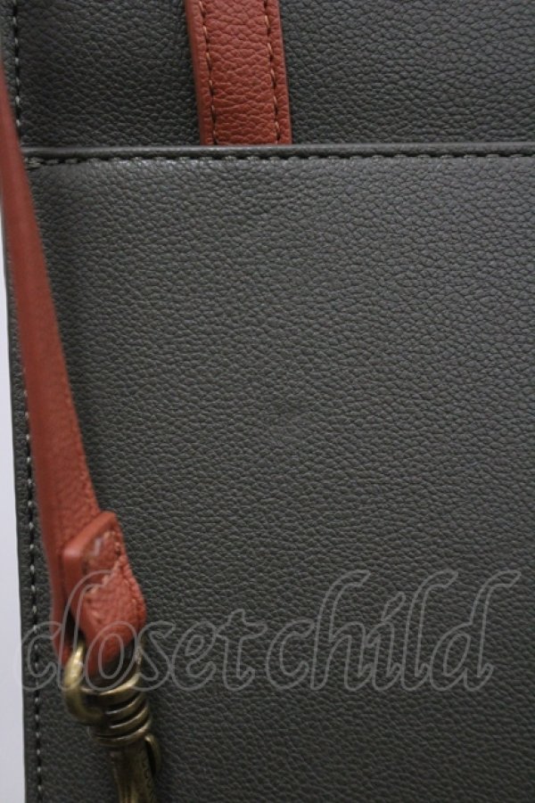 画像3: Maison de FLEUR Petite Robe canone / エマと出掛けるスクエアリュック  グリーン I-26-04-06-112-EL-BG-SA-ZI (3)