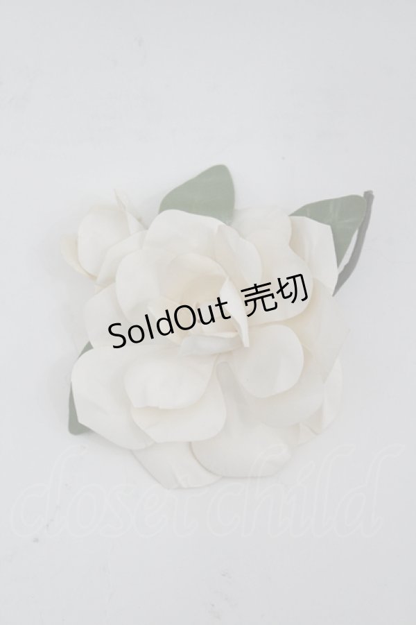 画像1: INGEBORG / フラワーコサージュ  白 I-26-04-06-120-LO-AC-TE-ZI (1)