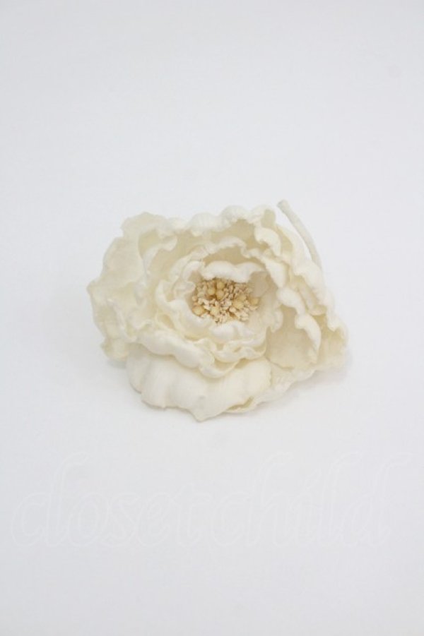 画像1: PINK HOUSE / パール使いフラワーコサージュ  白 I-26-04-08-107-LO-ZA-TE-ZI (1)