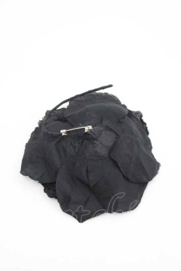 画像2: PINK HOUSE / パール使いフラワーコサージュ  黒 I-26-04-08-109-LO-ZA-TE-ZI (2)