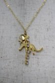 画像3: metamorphose / 猫×リングモチーフネックレス  ゴールド I-26-04-08-003-ME-AC-TE-ZI (3)