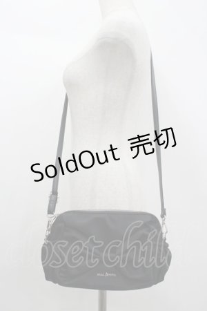 画像: axes femme / リボン撥水ナイロンショルダー  黒 I-26-04-08-027-AX-BG-TE-ZI