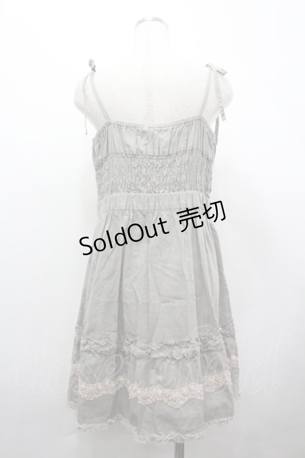 画像2: axes femme / レースフリルキャミワンピース  カーキＸベージュ I-26-04-10-059-AX-OP-SA-ZI (2)